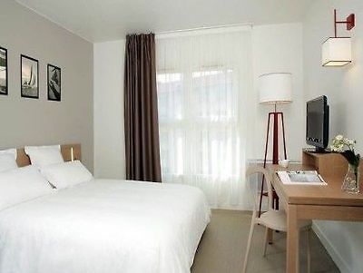 Comfort Suites Cannes Mandelieu Exterior foto