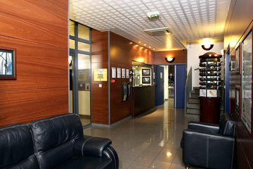 Comfort Suites Cannes Mandelieu Exterior foto
